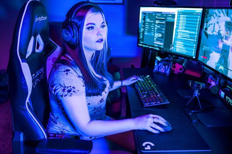 Emmy-Beginner-Gamer-Meg-Wide